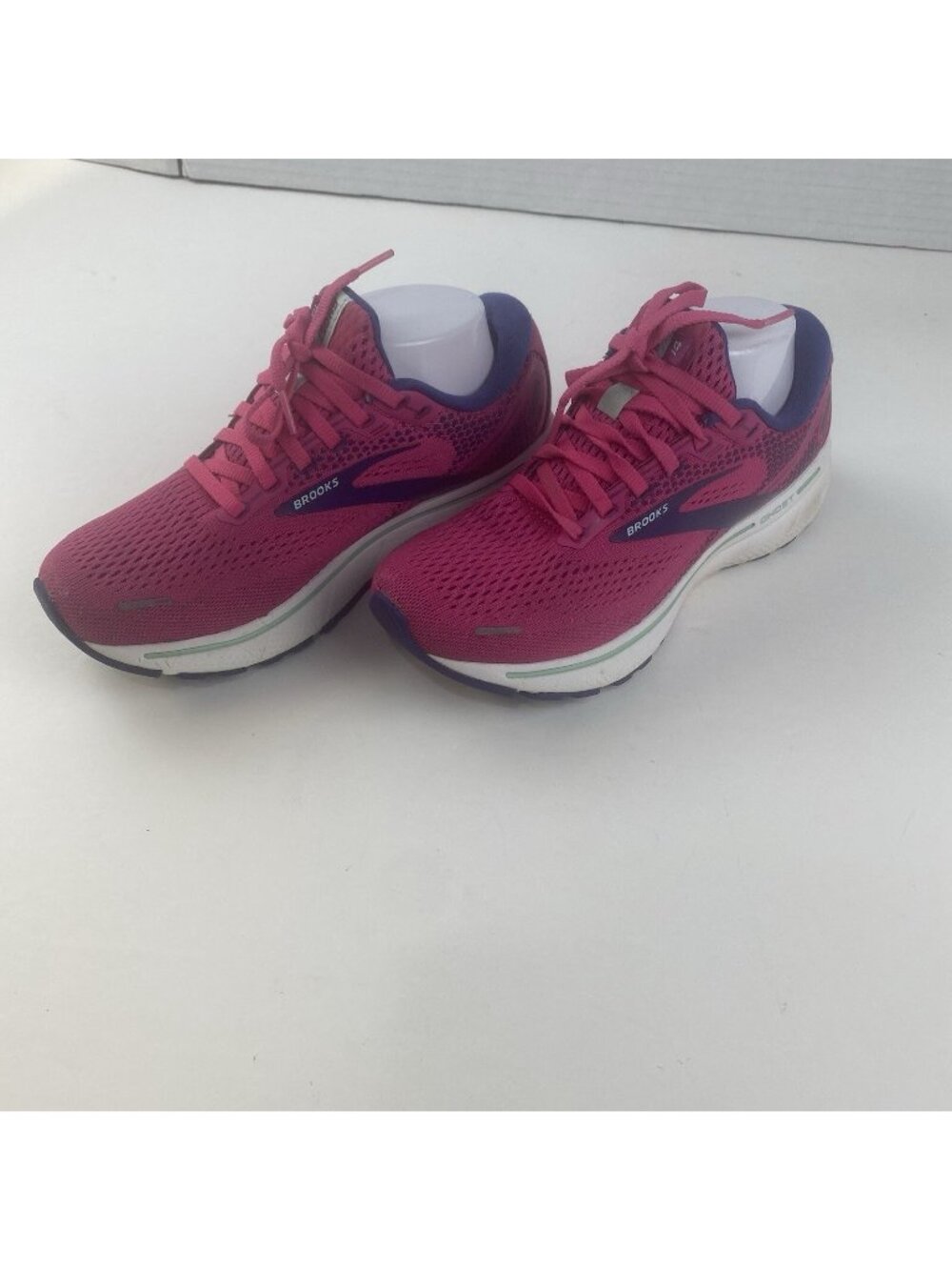 Brooks Shoes Ghost 14 Women's Size US 8 B EU 39 Pink Purple 1203561B612 Used